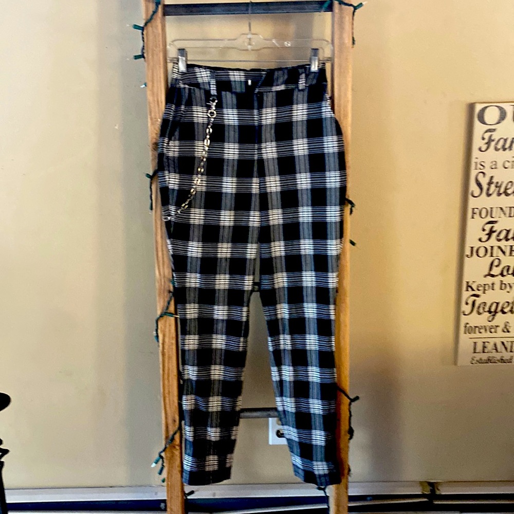 hot topic pants xs. Worn once